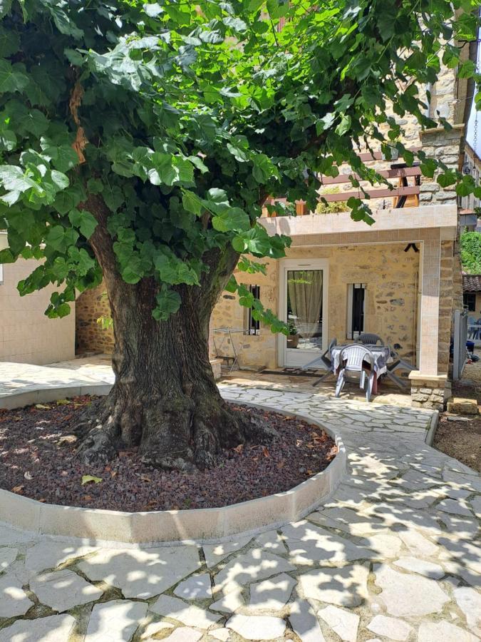 Gite 2 "Le Tilia " Aux Magnolias 3 Etoiles Aubenas Bagian luar foto